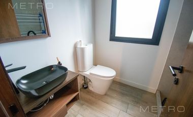 Casa en alquiler temporario de 6 ambientes.