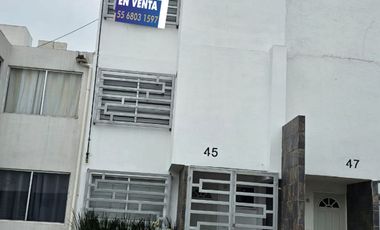 Casa en Venta en Colonial del Lago, Nicolás Romero!