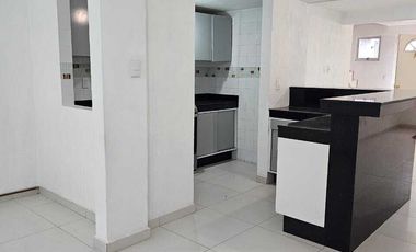 Casa en Venta en Colonial del Lago, Nicolás Romero!