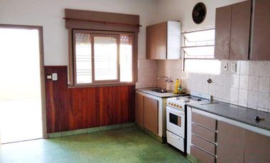 PH 2 DORM. CON COCHERA- Lomas de Zamora Este