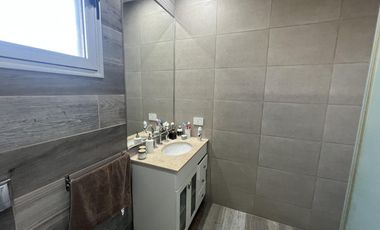 Venta casa puerto roldan tres dormitorios jardin pileta los medanos