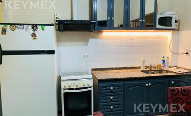 Casa con garage apto local o taller