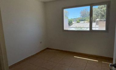 DUPLEX EN VENTA CENTENARIO
