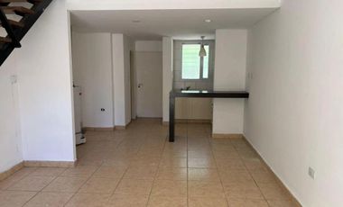 DUPLEX EN VENTA CENTENARIO