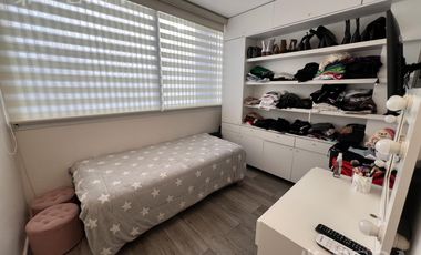 Venta casa 5 ambientes con cochera y piscina en Wilde