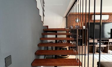 Venta casa 5 ambientes con cochera y piscina en Wilde