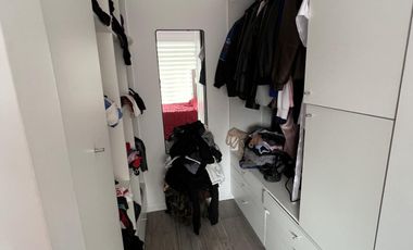 Venta casa 5 ambientes con cochera y piscina en Wilde