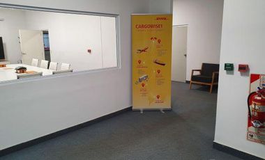 Excelentes Naves Triple A dentro de Parque Industrial