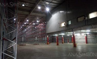 Excelentes Naves Triple A dentro de Parque Industrial