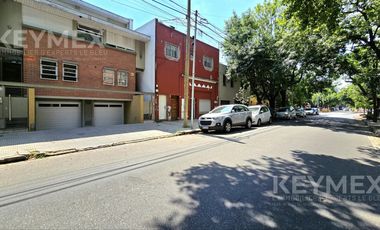 Venta 4 Amb, Cochera, Jardín y Parrilla - Villa Devoto.