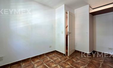 Venta 4 Amb, Cochera, Jardín y Parrilla - Villa Devoto.