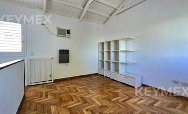 Venta 4 Amb, Cochera, Jardín y Parrilla - Villa Devoto.