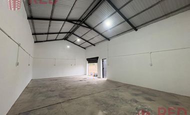 Alquiler de Predio con Galpón