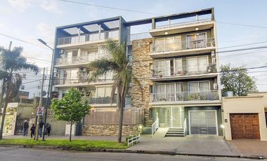 Departamento en  venta 2 ambientes con cochera y baulera Lomas de Zamora