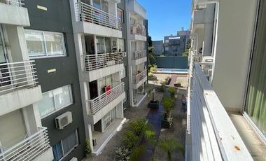 Departamento en  venta 2 ambientes con cochera y baulera Lomas de Zamora