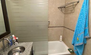 Departamento en  venta 2 ambientes con cochera y baulera Lomas de Zamora