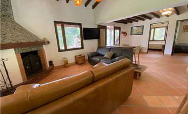 CASA FINCA INDEPENDIENTE GUARNE PIEDRAS BLANCAS SMG