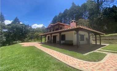 CASA FINCA INDEPENDIENTE GUARNE PIEDRAS BLANCAS SMG