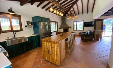 CASA FINCA INDEPENDIENTE GUARNE PIEDRAS BLANCAS SMG