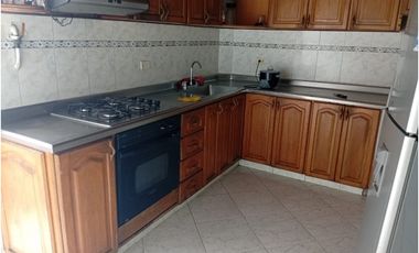 VENDO CASA 3 PISO EN MANRIQUE SAN BLAS