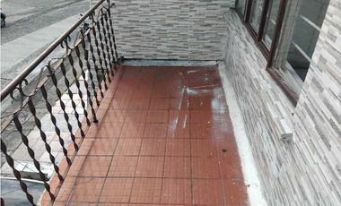 Arrienda ApartaestudioTipo loft rosales Manizales