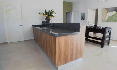 Departamento con Roof Garden en Privada en zona El Mirador, Querétaro