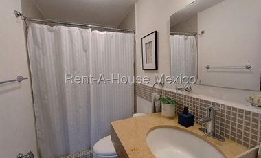 Casa en Venta en Cuautitlan Izcall, Paseos del Bosque RT 26-1933.