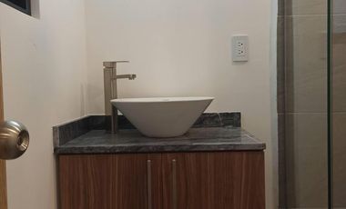 DEPARTAMENTO EN RENTA, LOMAS HIPODROMO MODERNO CON VIGILANCIA