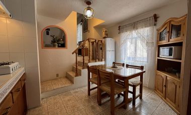 Pastita CASA AMUEBLADA en RENTA