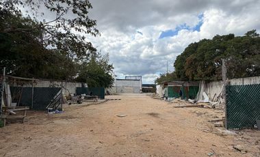 Terreno en renta con oficina sobre Carretera Mérida-Progreso