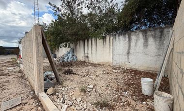 Terreno en renta con oficina sobre Carretera Mérida-Progreso