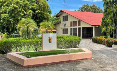 Casa Campestre en venta en las Uvas-San Carlos (DR)