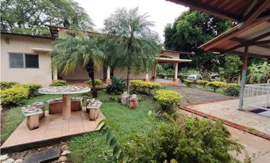 Casa Campestre en venta en las Uvas-San Carlos (DR)