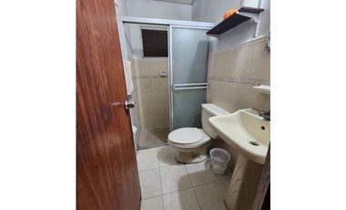 AMPLIA CASA EN VENTA CON PATIO EN ALTOS DE BETANIA