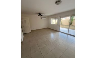 CASA EN ALQUILER EN VILLA TVOLI – BRISAS DEL GOLF