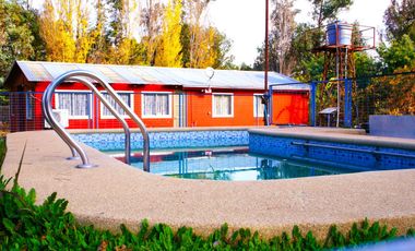 Venta de Casa con piscina en parcela, Quillón