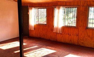 Venta de Casa con piscina en parcela, Quillón