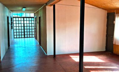 Venta de Casa con piscina en parcela, Quillón