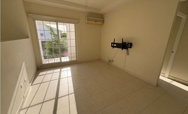 CASA VENTA QUINTAS DE VERSALLES $320,000USD
