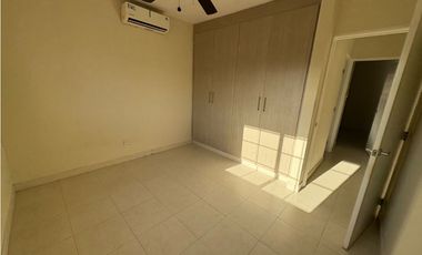 CASA VENTA QUINTAS DE VERSALLES $320,000USD