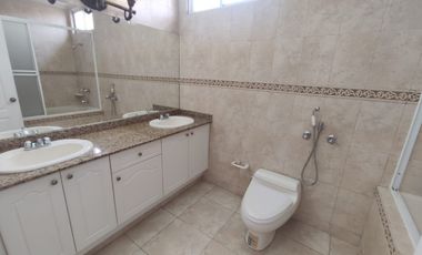 Casa en Alquiler, Complejo Royal Country, Altos de Panamá, Piscina