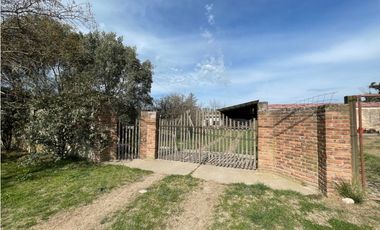 casa con galpon taller