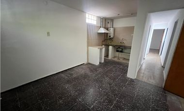 ALQUILER- CASA 2 DORMITORIOS- BARRIO ROSEDAL