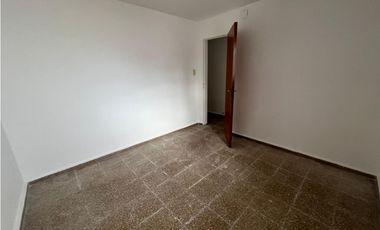 ALQUILER- CASA 2 DORMITORIOS- BARRIO ROSEDAL