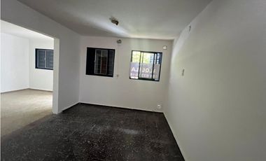 ALQUILER- CASA 2 DORMITORIOS- BARRIO ROSEDAL