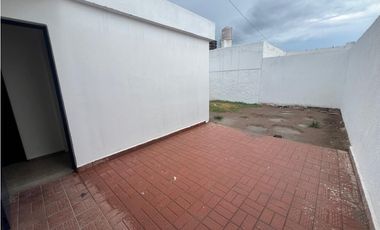 ALQUILER- CASA 2 DORMITORIOS- BARRIO ROSEDAL