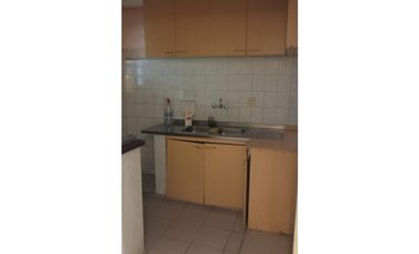 Casa 3 dormitorios frente a plazoleta, B°200 Viviendas