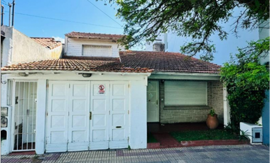 Chalet 4 amb. Garay 1800