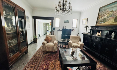 Chalet 4 amb. Garay 1800