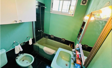 Chalet 4 amb. Garay 1800